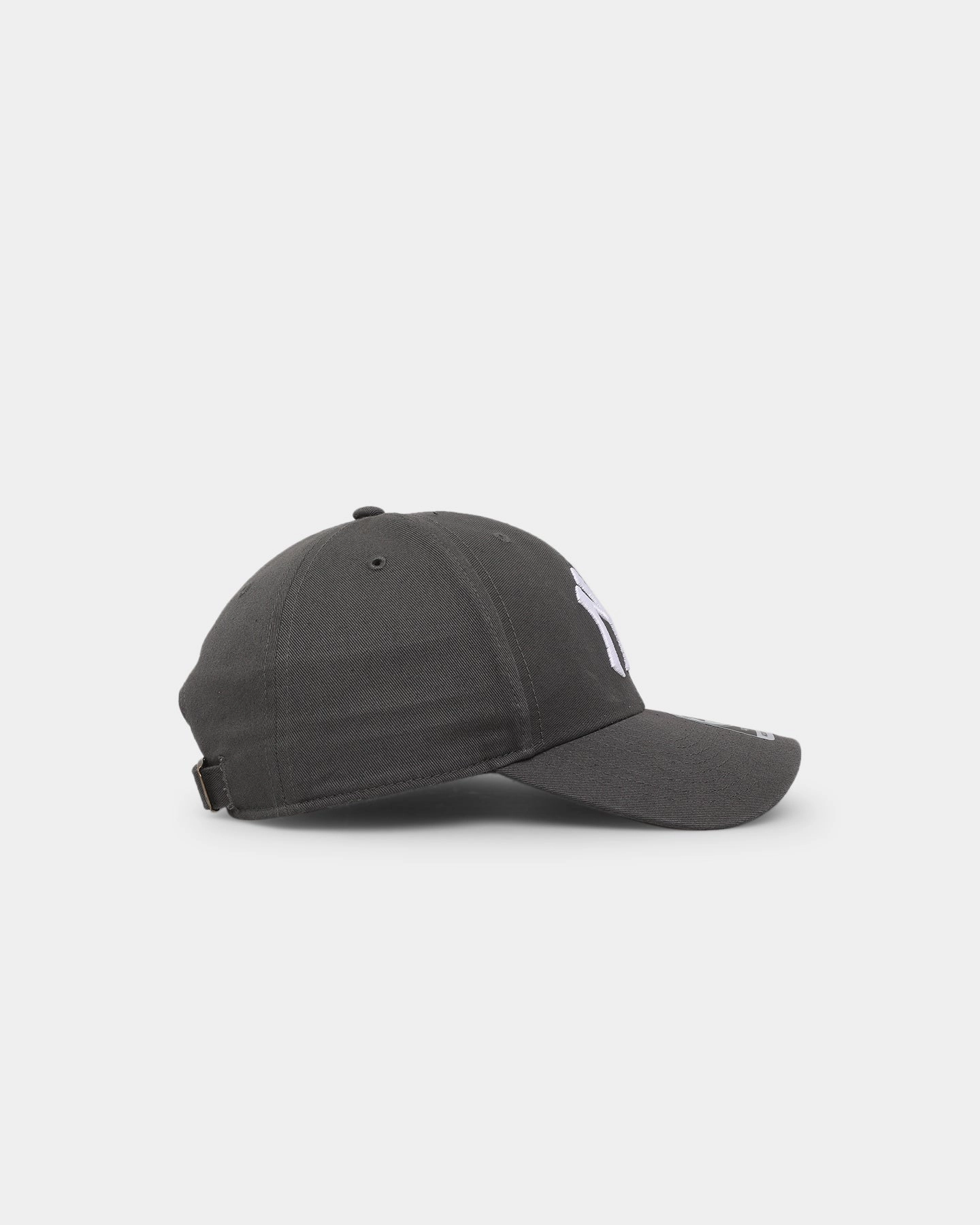47 Brand New York Yankees Legend '47 MVP Strapback Charcoal