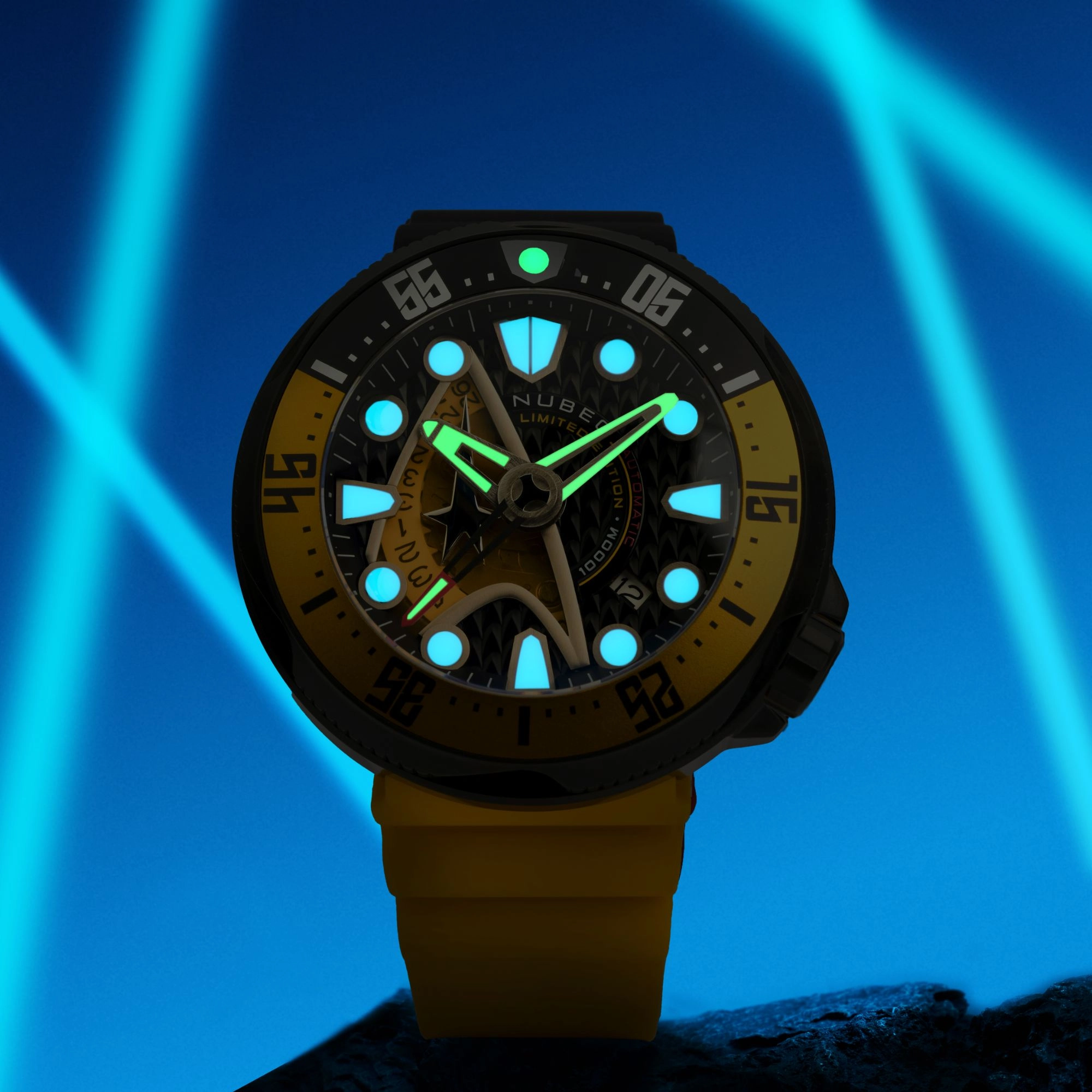 Command Yellow