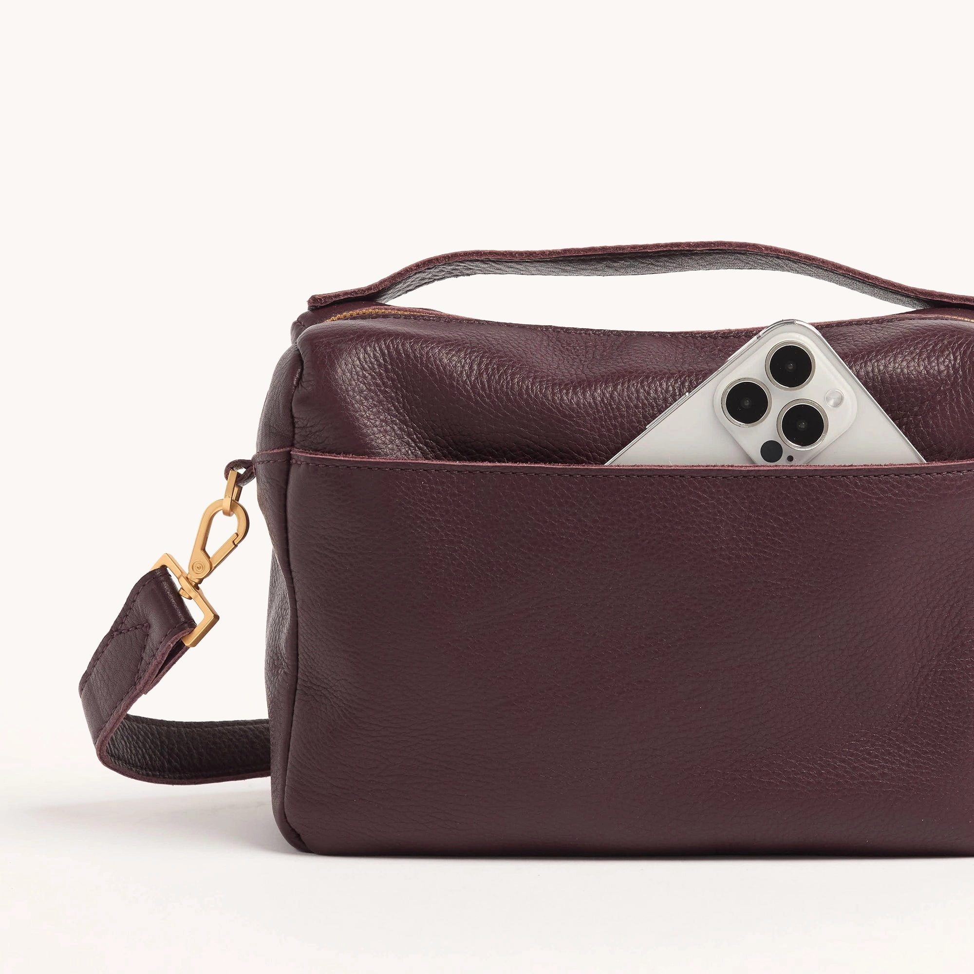 Evan Crossbody | Cabernet Pebble/Brushed Gold | Med