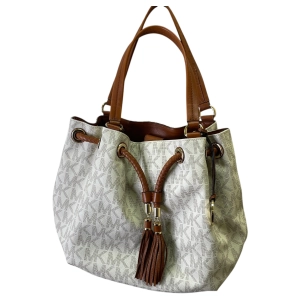 Handbag Designer By Michael Kors In Cream, Size:Large