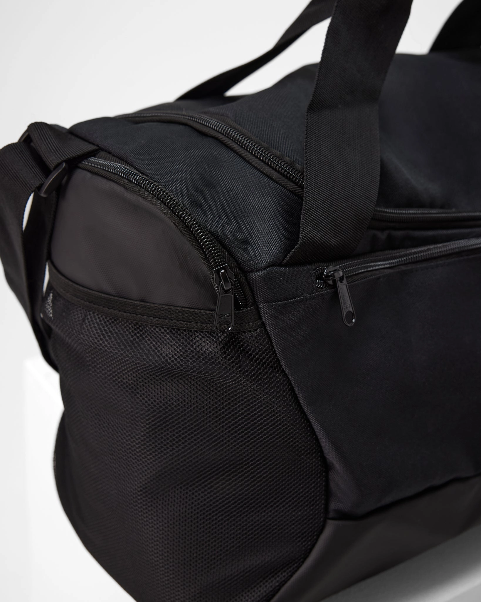 INSPORT ALASKA BLACK SMALL DUFFLE BAG
