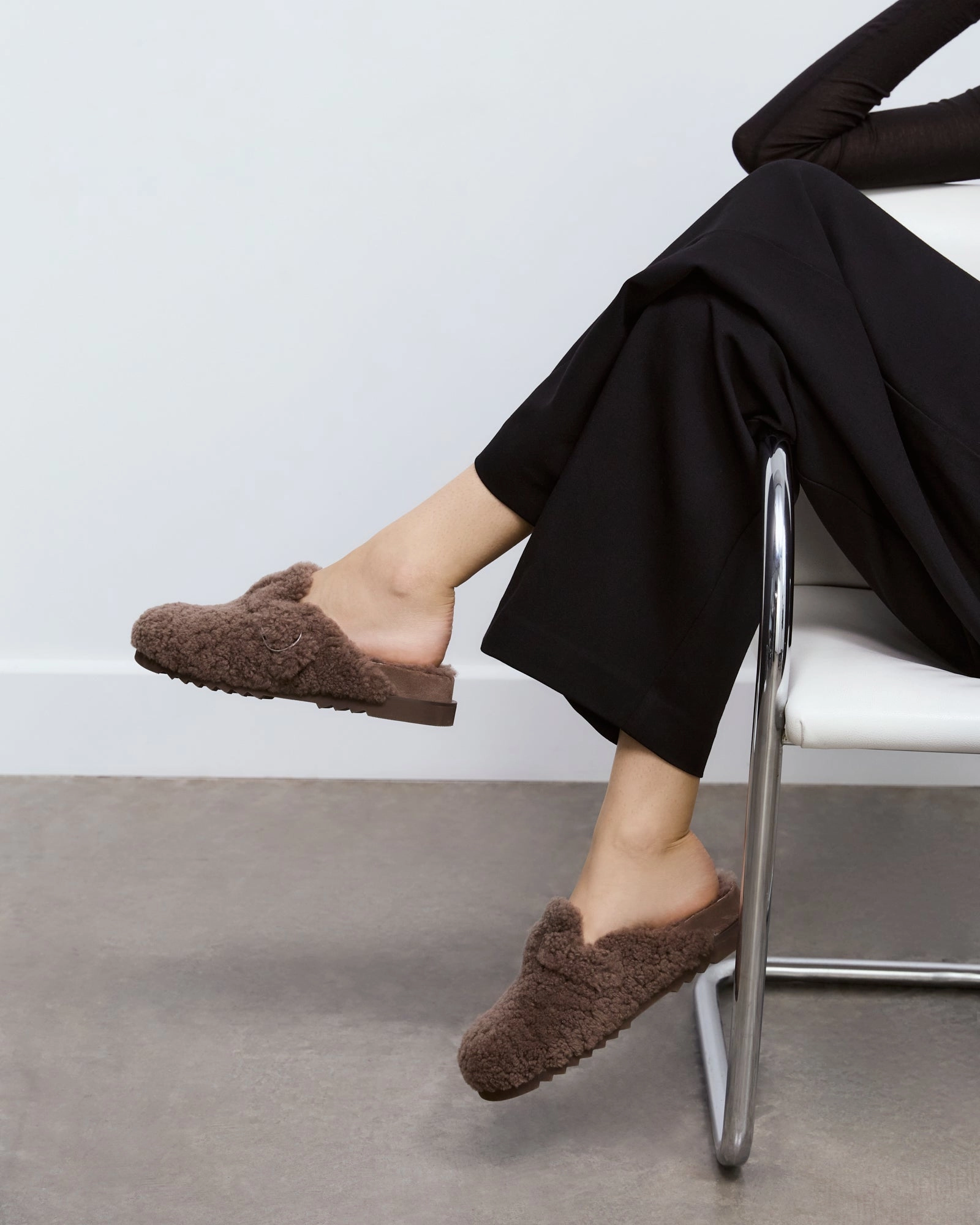 JUNIE CASUAL FLATS TAUPE SHEARLING