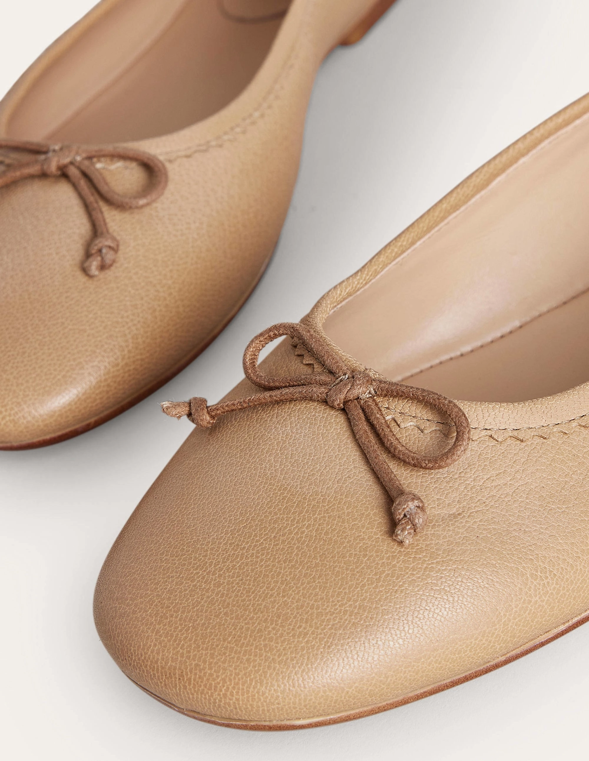 Kitty Flexi Sole Ballet Pumps-Embroidered Natural