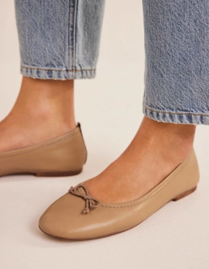Kitty Flexi Sole Ballet Pumps-Embroidered Natural