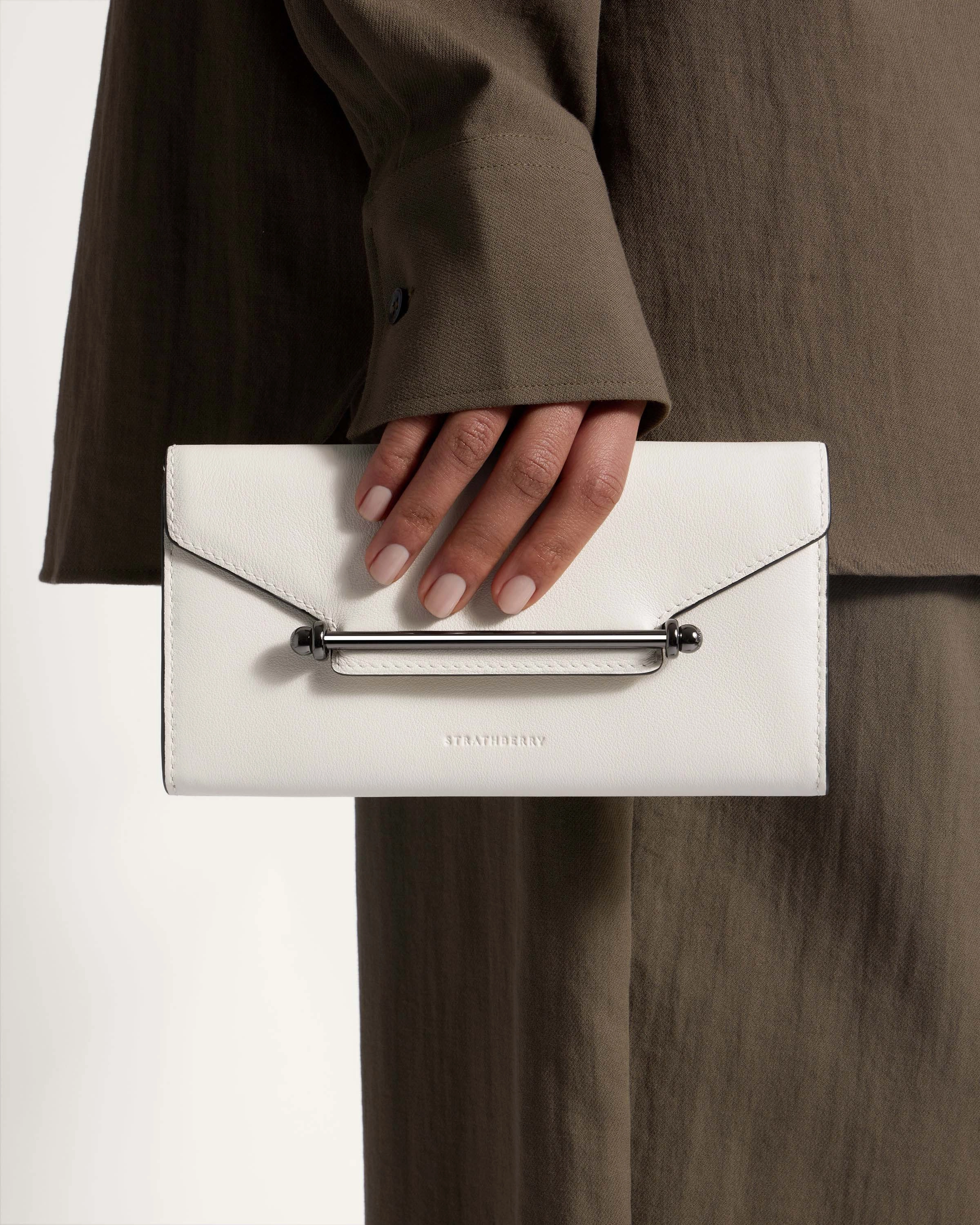 Multrees Chain Wallet - White