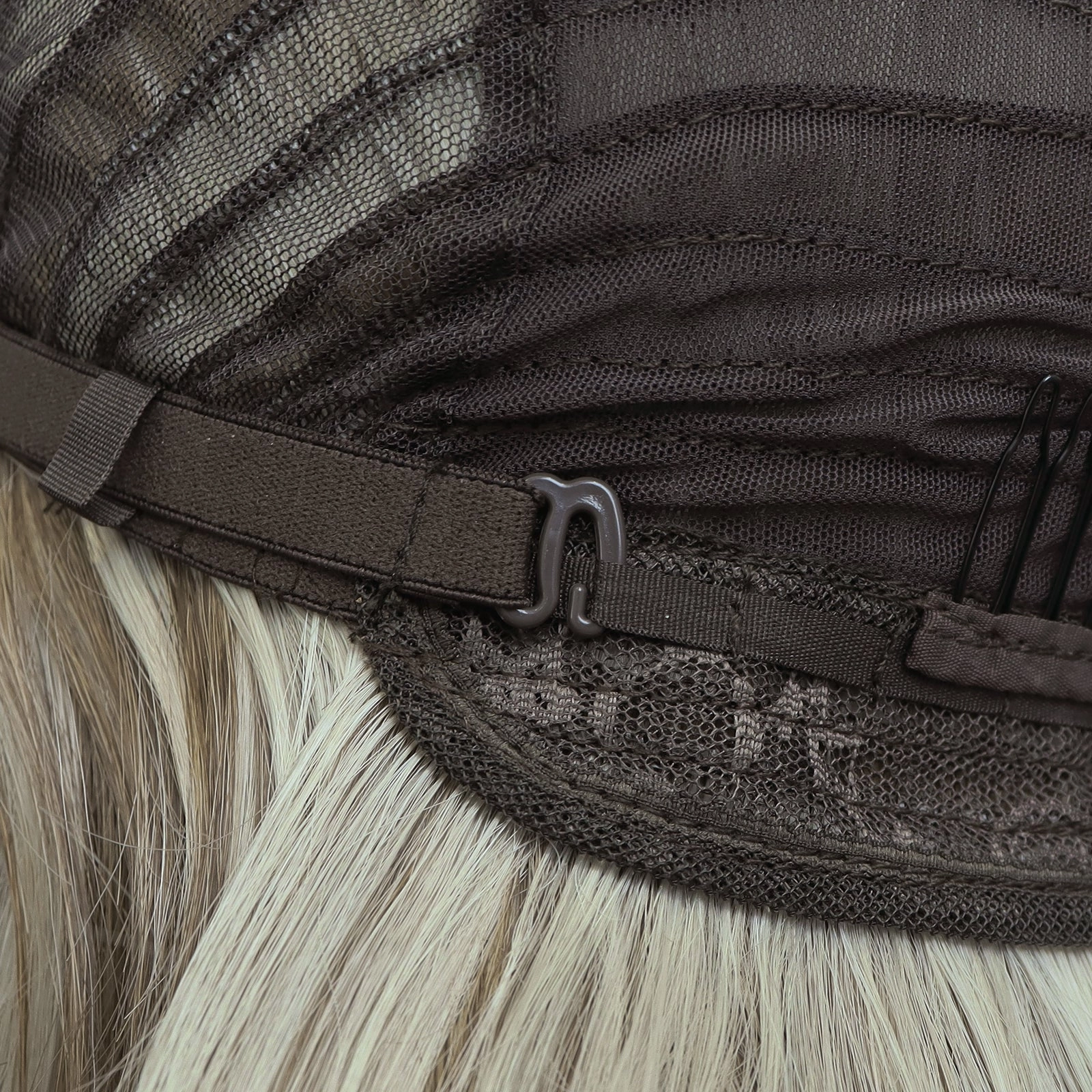 PRE-ORDER Sabrina cool tone blonde with highlight 14inches with layer cut 13*4 free part lace front wigs K141-2183-C13X4