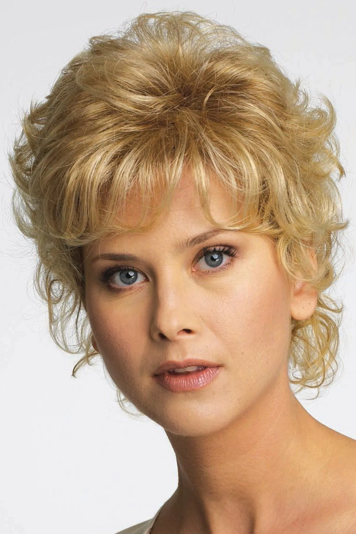 Sale - Raquel Welch Toppers - Sonata - Color: Honey Blonde (R16)