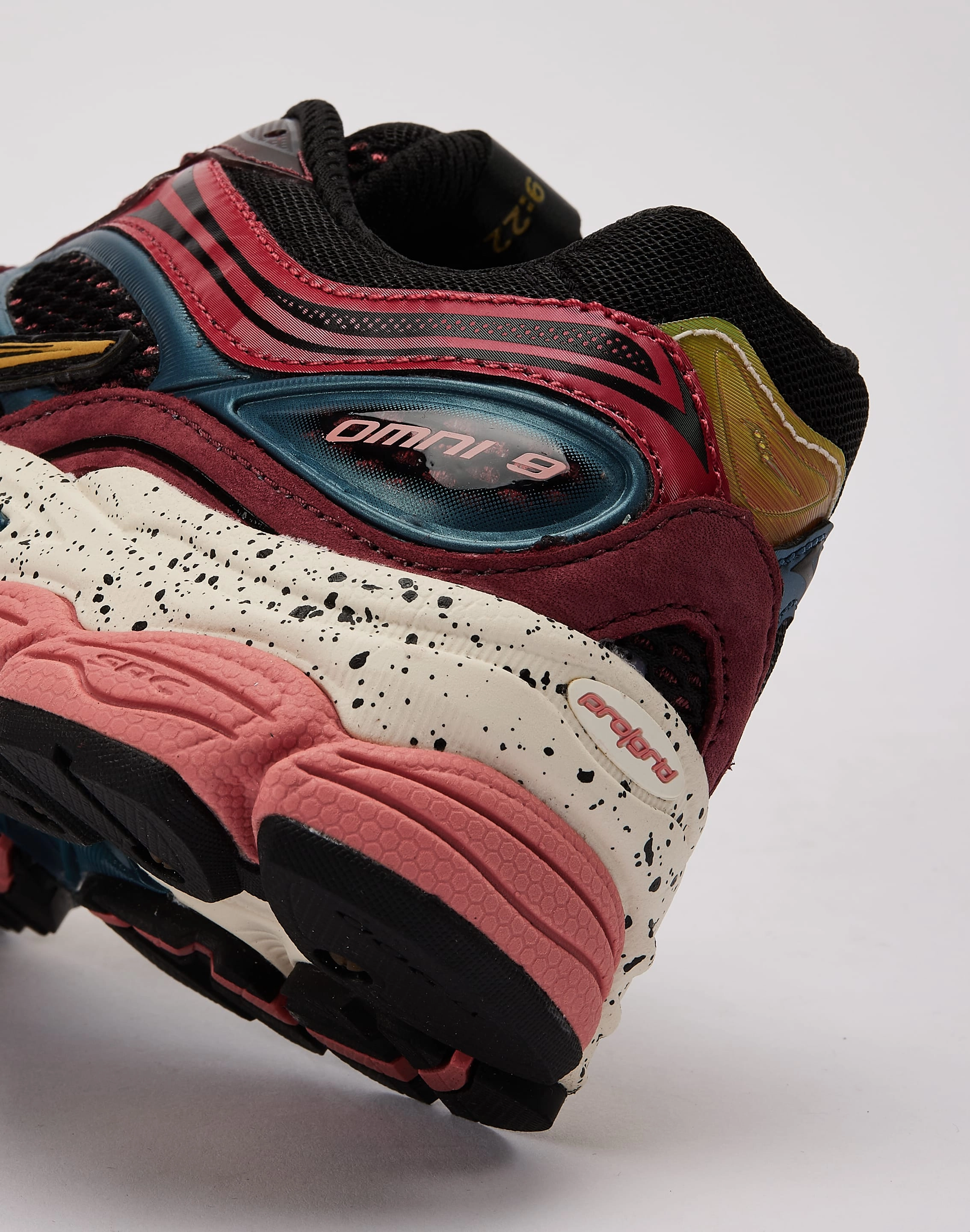 Saucony ProGrid Omni 9 Grade-School