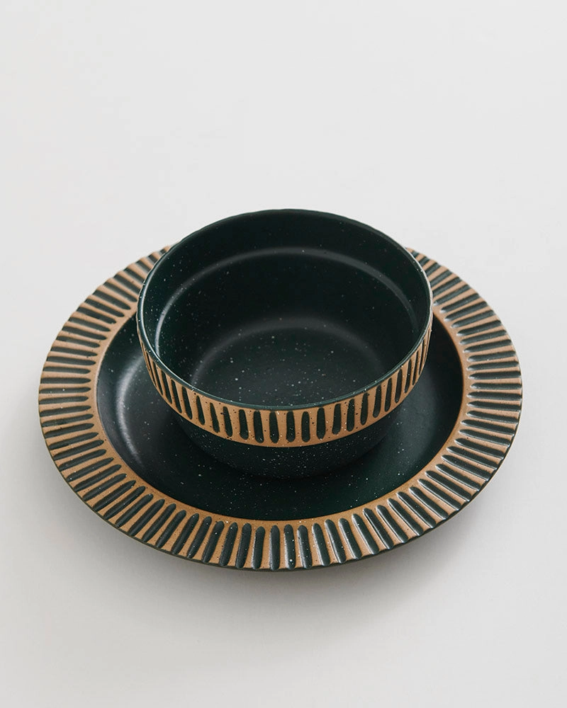 Stoneware Stackable Plate