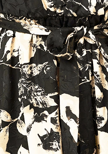 The Minimalist Floral Dress