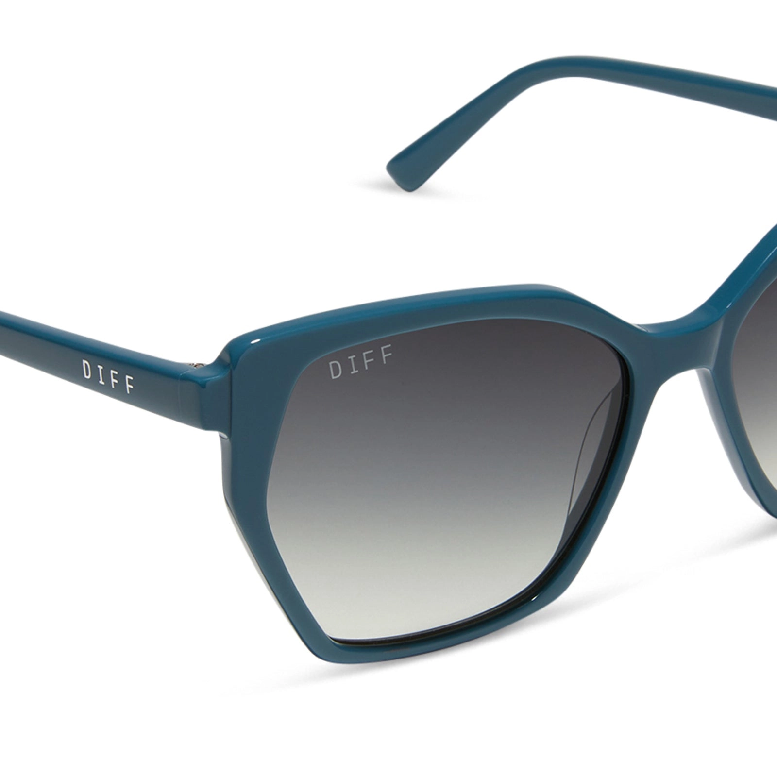 VERA - DEEP SPACE   GREY GRADIENT   POLARIZED SUNGLASSES